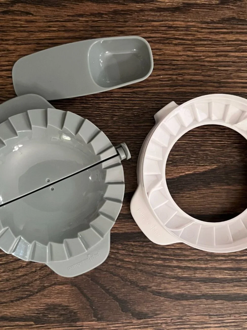 Pampered Chef Hand Pie & Pocket Maker (#100601) - New w/Product Insert
